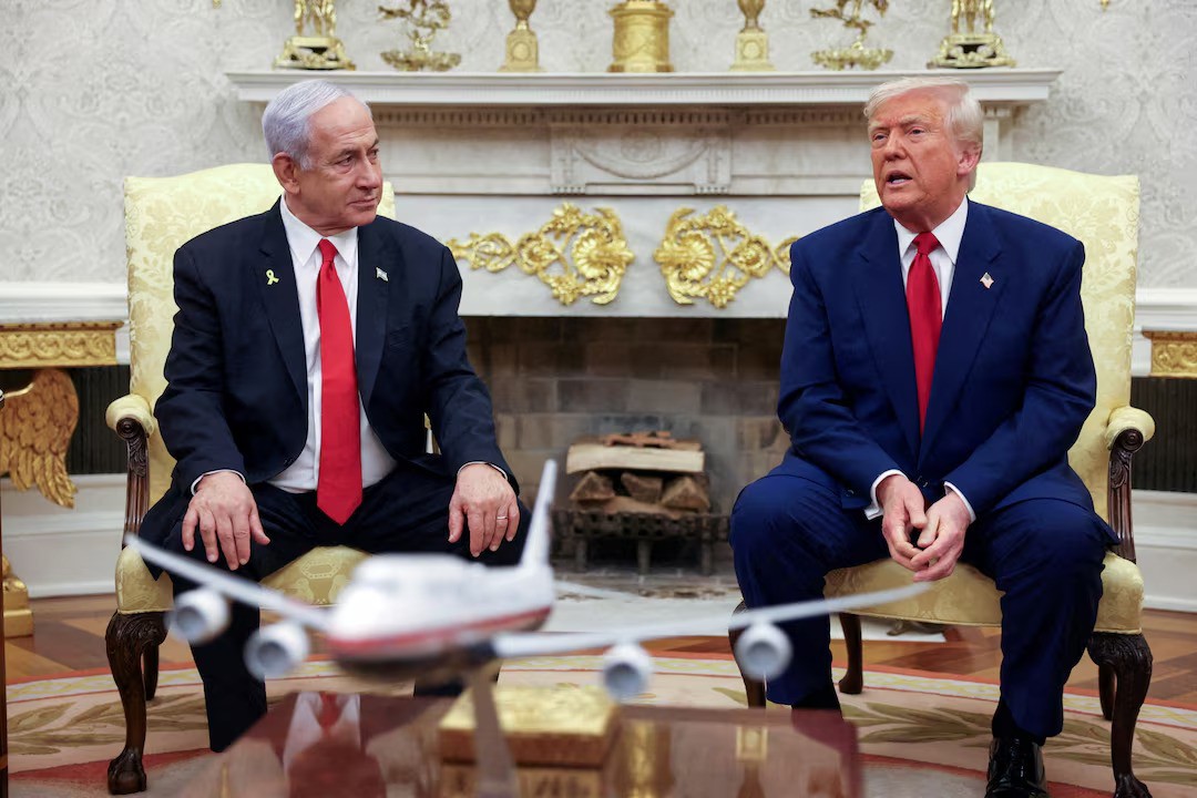 Ông Trump và Thủ tướng Israel Netanyahu trong một cuộc gặp tại Nhà Trắng (ảnh: Reuters)
