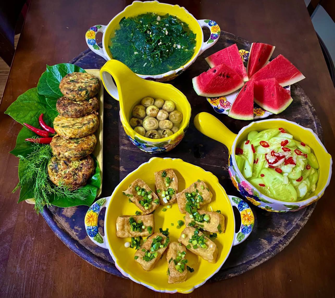 Chả cá ngần - Đậu tẩm hành - Canh rau ngót thịt bằm - Nộm dưa chuột