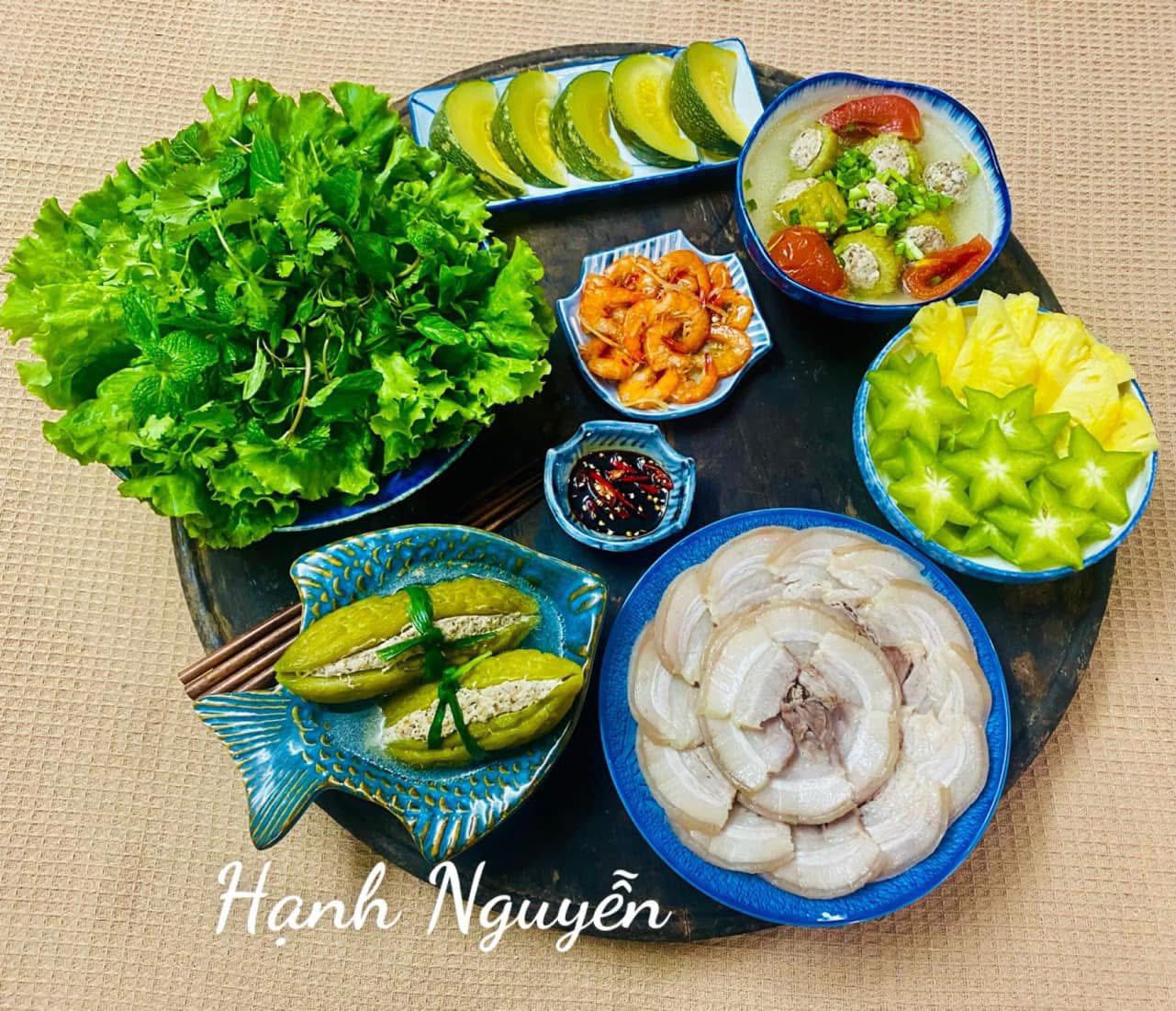 Mướp đắng nhồi thịt - Thịt chân giò luộc - Mắm tôm chua - Bầu non luộc