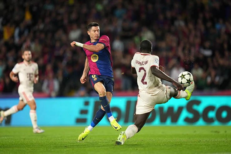 Tin mới nhất bóng đá sáng 12/11: Lewandowski tính giải nghệ, Sancho tìm đường trở lại Dortmund - 1