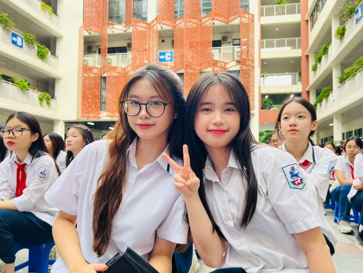 Bộ GD&ĐT yêu cầu, việc sắp xếp phải tuân thủ quy định về quy mô trường, lớp cũng như đội ngũ và định mức giáo viên.