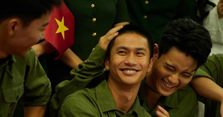 Ca sĩ Nguyễn Hùng.