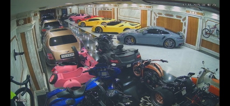 Dàn siêu xe trong gara 'triệu đô' được cho là của vợ chồng chủ hệ thống Mailisa - 5