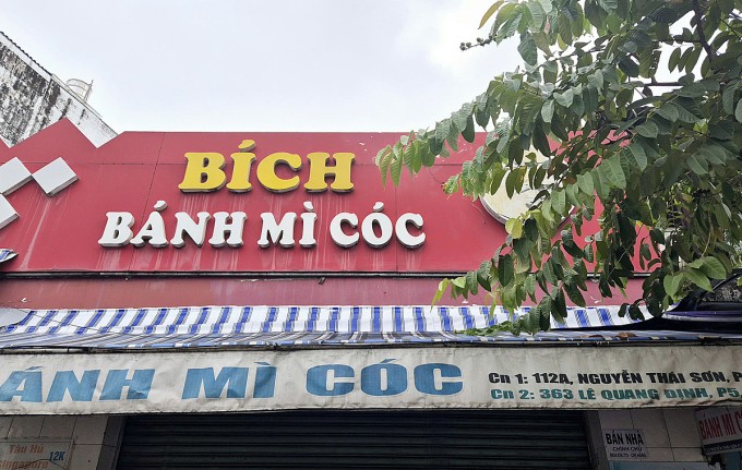 Tiệm bánh mì đã đóng cửa từ 7/11 đến nay. Ảnh:Lê Phương