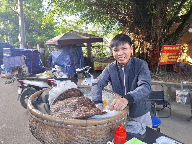 Anh Đăng hạnh phúc với công việc của mình.