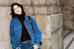 Cách phối quần jeans mùa lạnh trông sang