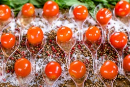 Tin tức sức khỏe - Trào ngược dạ dày nặng uống đủ thứ trên đời không đỡ, vậy mà làm đúng 1 bước này mỗi tối là cải thiện ngay