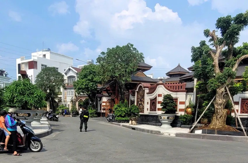 Công an khám xét biệt thự của chủ thẩm mỹ viện Mailisa ở TP.HCM - 4