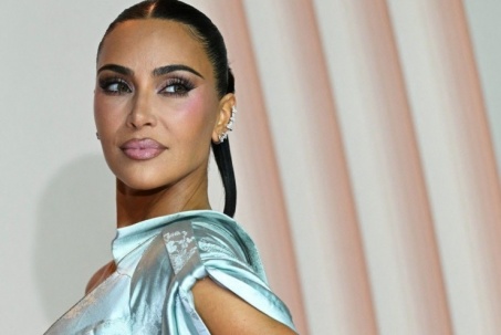 Kim Kardashian “hốt bạc”, giàu nhất từ trước tới nay