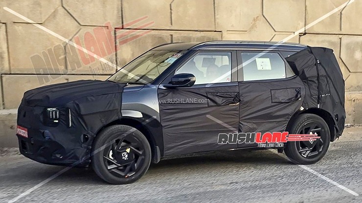 Một chiếc Kia Seltos bị bắt gặp chạy thử tại Ấn Độ. Ảnh: RushLane