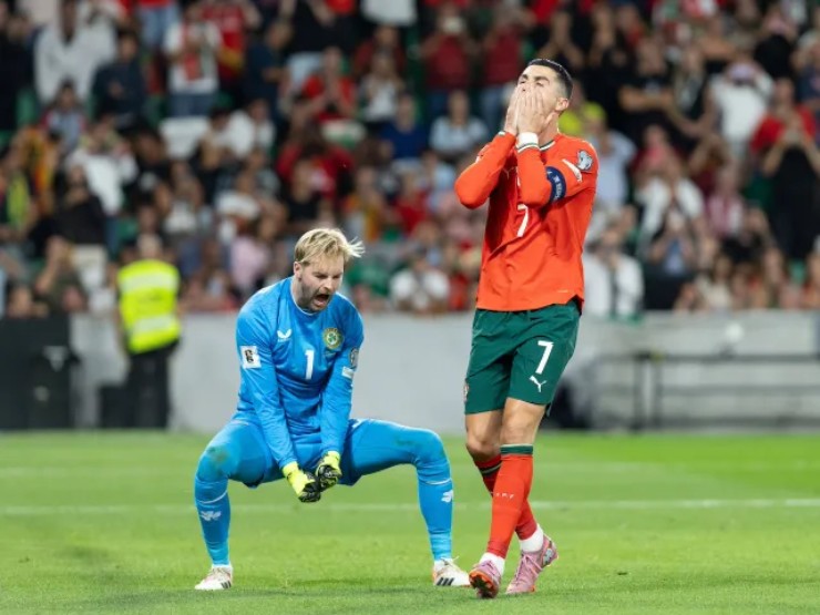 Liệu CH Ireland có thể ngăn Ronaldo và BĐN ăn mừng vé World Cup?