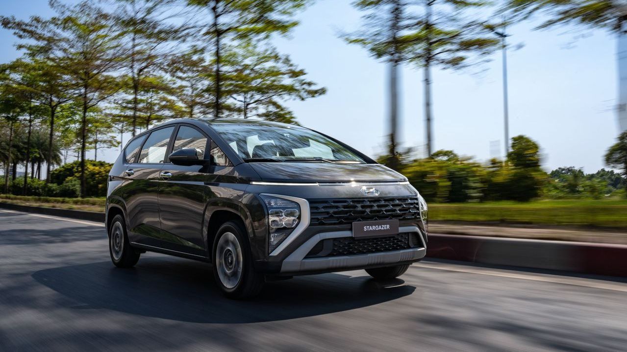So sánh các phiên bản Hyundai Stargazer: Thiết kế, tiện nghi và an toàn ấn tượng - 8
