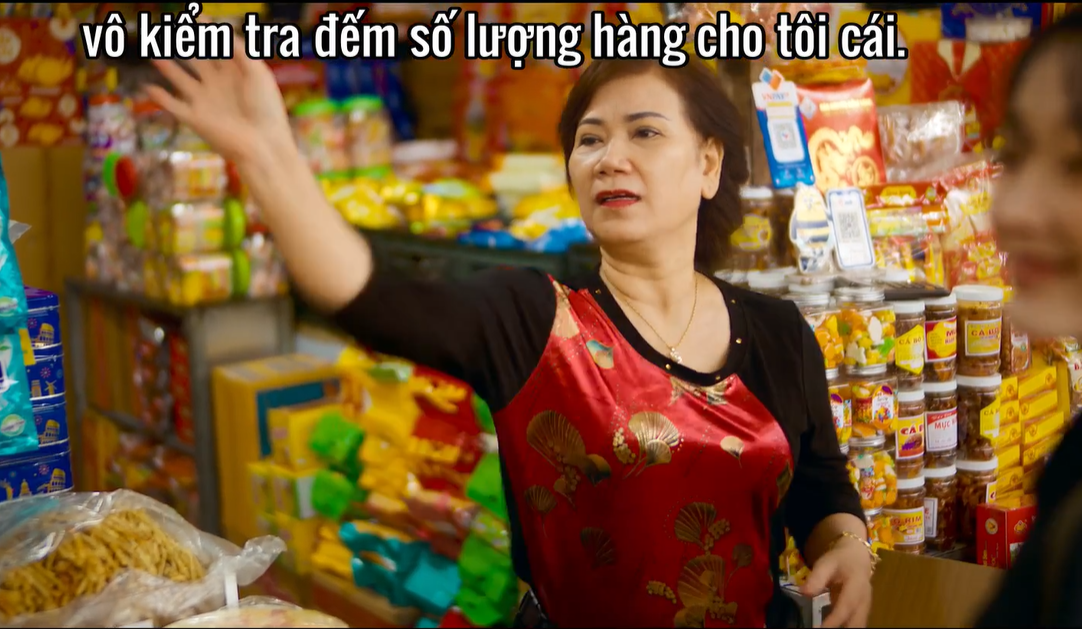 Tiểu thương chợ Cồn cũng được "lên sóng" trong phim Hàn Quốc.