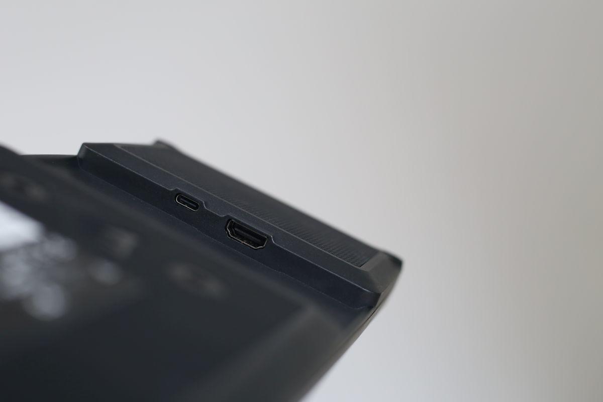 Phần chân đế nam châm.