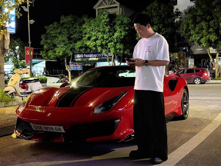 Ông Hoàng Kim Khánh đang trực tiếp là chủ của 7 chi nhánh thẩm mỹ viện Mailisa trên cả nước