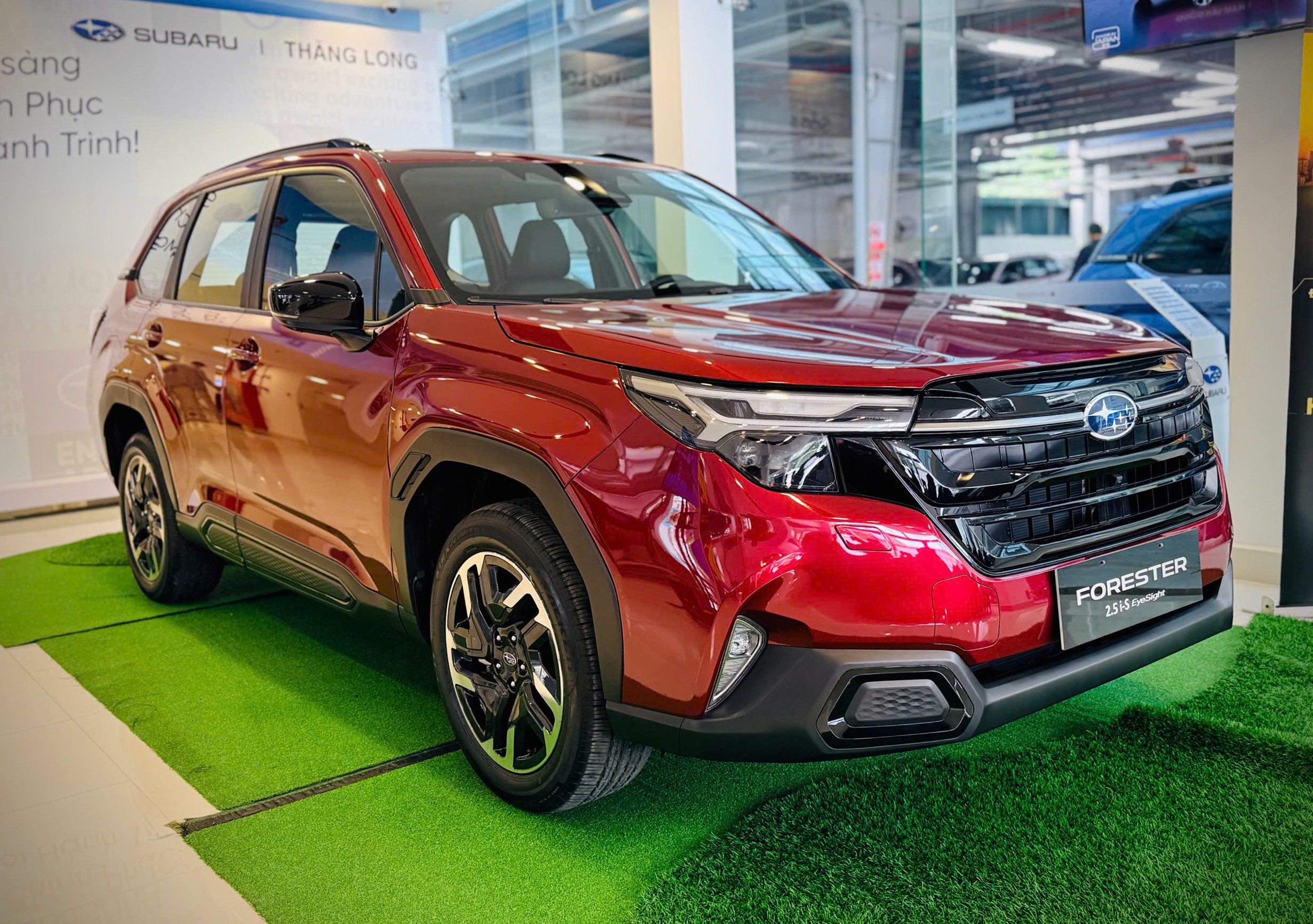 Subaru Forester giờ chuyển sang nhập khẩu Nhật Bản và trang bị khối động cơ mới.