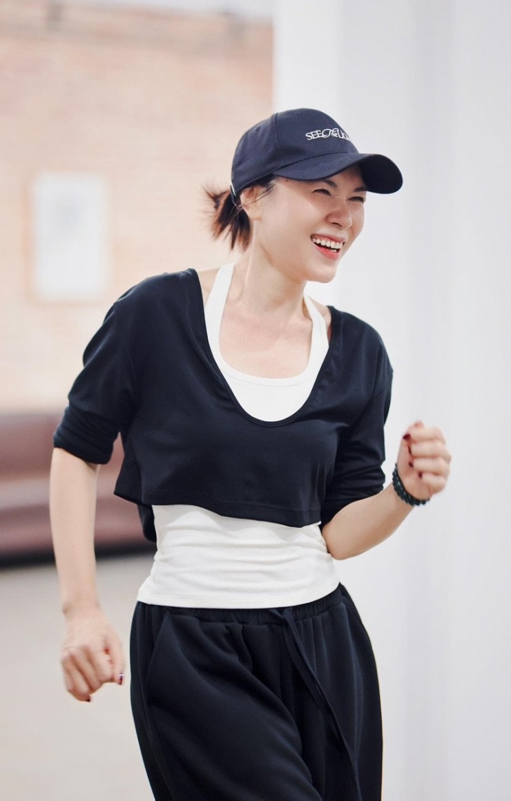 Ca sĩ Mỹ Tâm vui mừng chia sẻ tinh thần phấn khởi khi các khán giả đã có vé xem show "See the light".