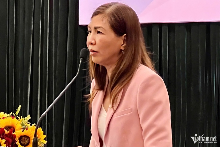 Thạc sĩ Nguyễn Cẩm Lệ, đại diện Sở Văn hóa - Thể thao TPHCM đánh giá cả nghệ sĩ và khán giả cần trang bị kiến thức trong quá trình sáng tạo - tiếp nhận nghệ thuật. 