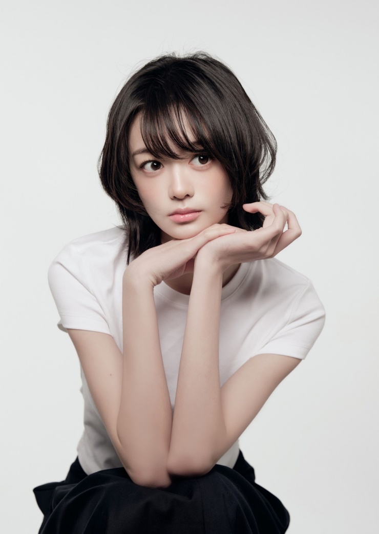 Nữ sinh 22 tuổi vào mắt xanh tài tử Huỳnh Hiểu Minh - 1