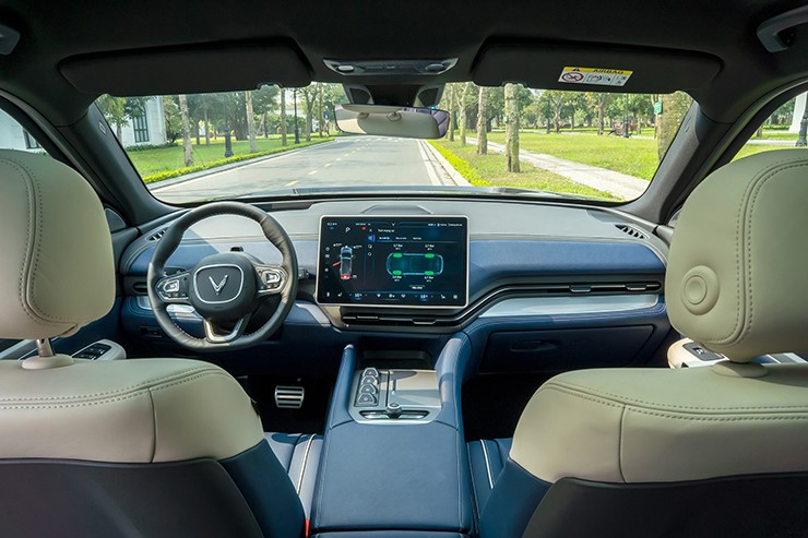 Giá xe VinFast VF 9 tháng 11/2025, SUV điện full-size từ 1,499 tỷ đồng - 12