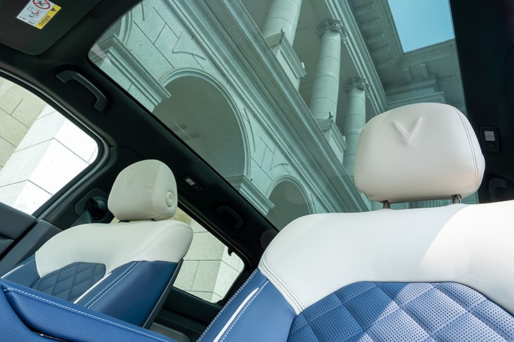 Giá xe VinFast VF 9 tháng 11/2025, SUV điện full-size từ 1,499 tỷ đồng - 14