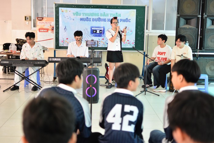 Theo Sở GD-ĐT TP, việc thực hiện báo cáo sẽ được tổng hợp tính điểm thi đua năm 2025