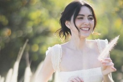 Làm đẹp - Triết lý giúp Mai Davika giữ nhan sắc không tuổi