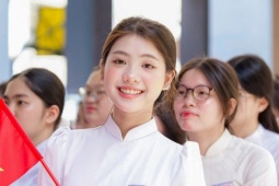 Những bài thơ hay ngày 20/11 tặng thầy cô giáo năm 2025