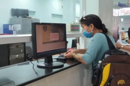 Ô tô, xe máy có giá thị trường khác Bảng lệ phí trước bạ: Nộp lệ phí...