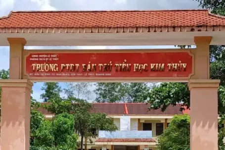 Chuyển hồ sơ vụ 40 học sinh ngộ độc lên UBND tỉnh Quảng Trị xử lý