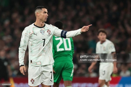 Bồ Đào Nha nguy cơ mất vé thẳng World Cup, Italia - Đức dễ phải đi "cửa hậu"