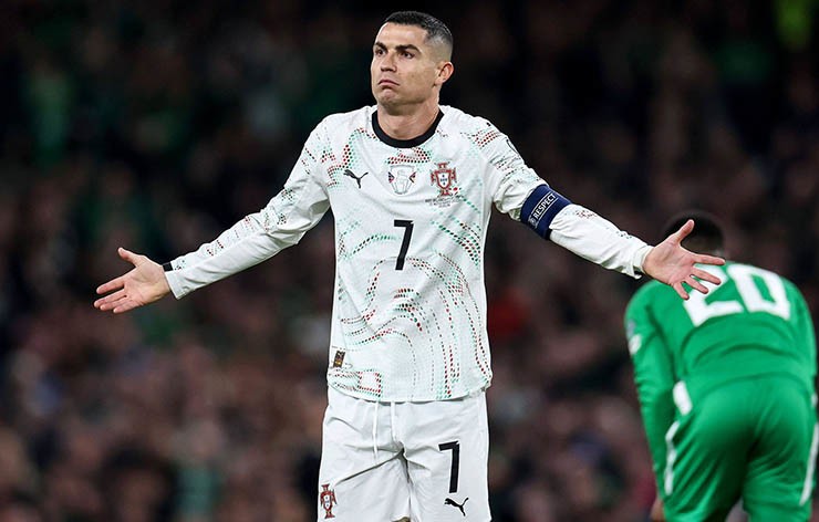 Ronaldo khiến Bồ Đào Nha có nguy cơ phải dự vòng play-off tranh vé dự vòng chung kết World Cup 2026