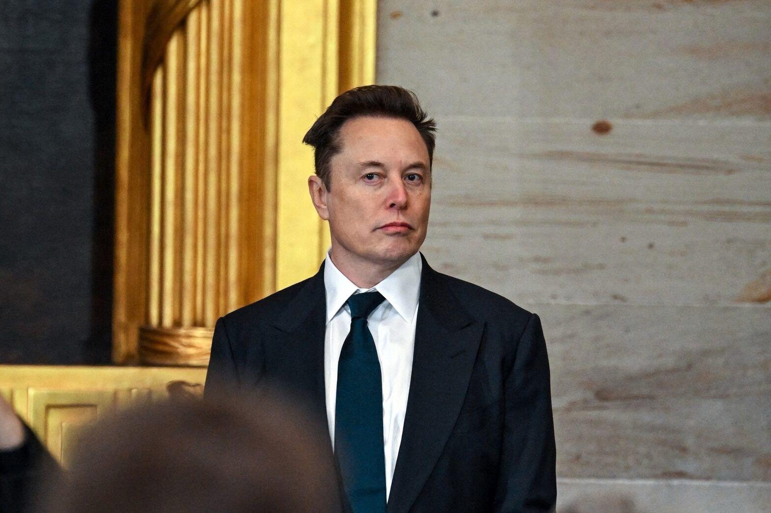 Elon Musk và 4 tỷ phú mất 50 tỷ USD trong một ngày - 1