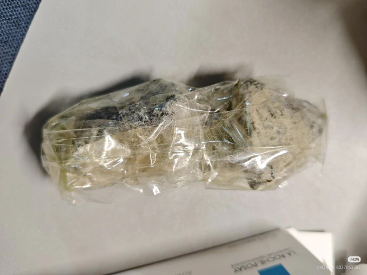 Khách mua mỹ phẩm online nhận về 3 hòn đá, chủ shop xử lý ra sao? - 2