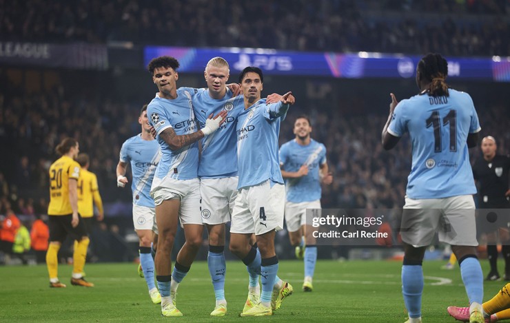 Dù đang thi đấu ấn tượng, Reijnders lại vắng mặt trong đội hình xuất phát hai trận liên tiếp tại Ngoại hạng Anh