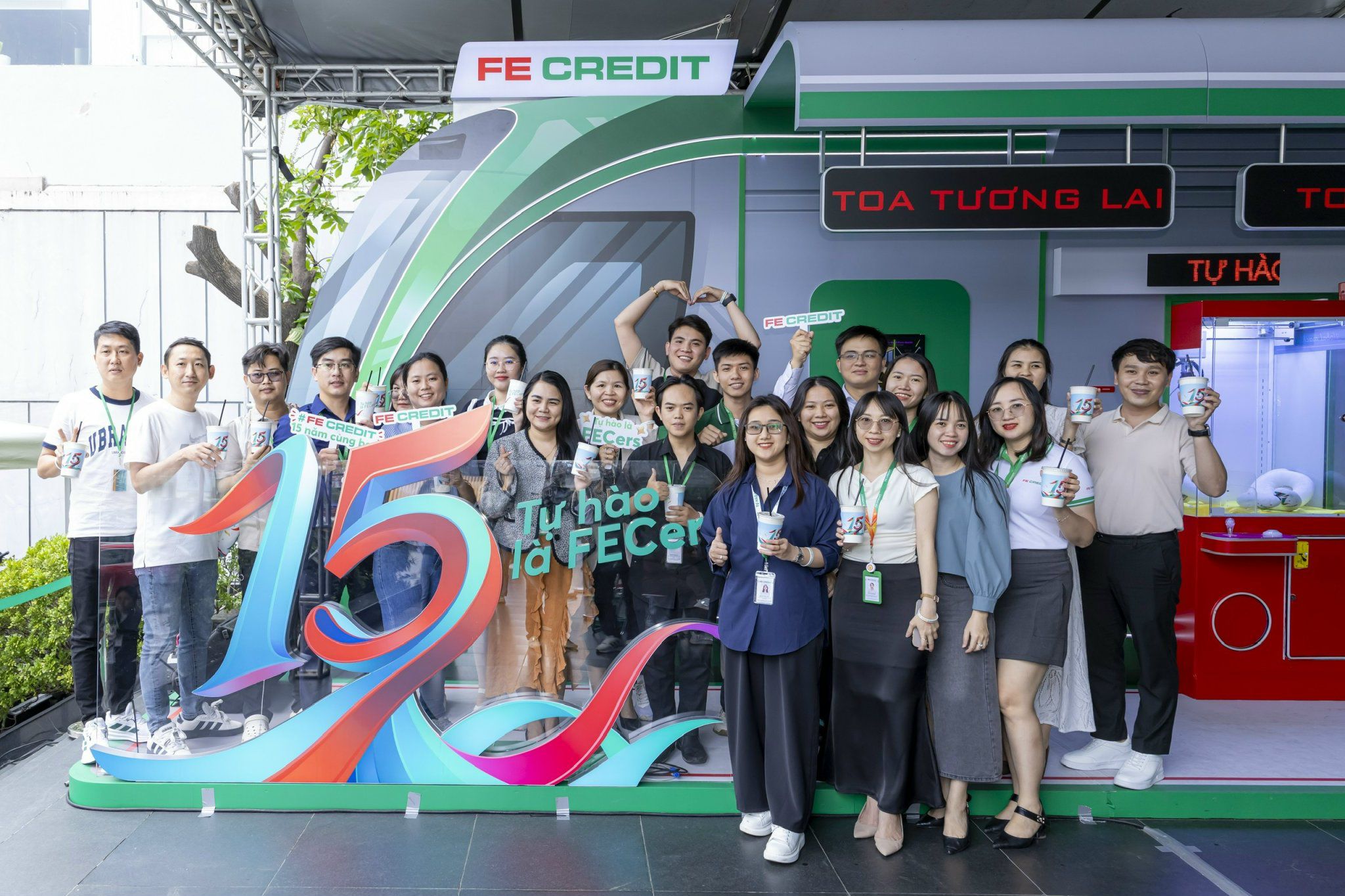 FE CREDIT tạo dựng được văn hóa doanh nghiệp: Tôn trọng, gắn kết và không ngừng phát triển. Ảnh: FE CREDIT.