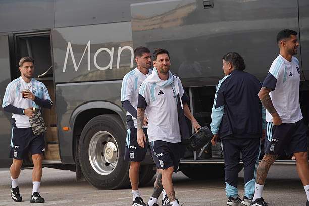 Trực tiếp bóng đá Angola - Argentina: Messi nhân đôi cách biệt (Hết giờ) - 1