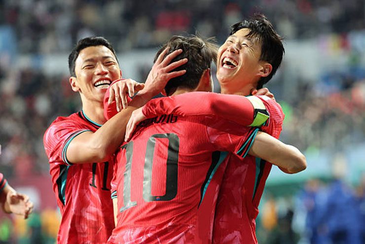 Son Heung Min đá phạt tuyệt đẹp đưa Hàn Quốc mở điểm