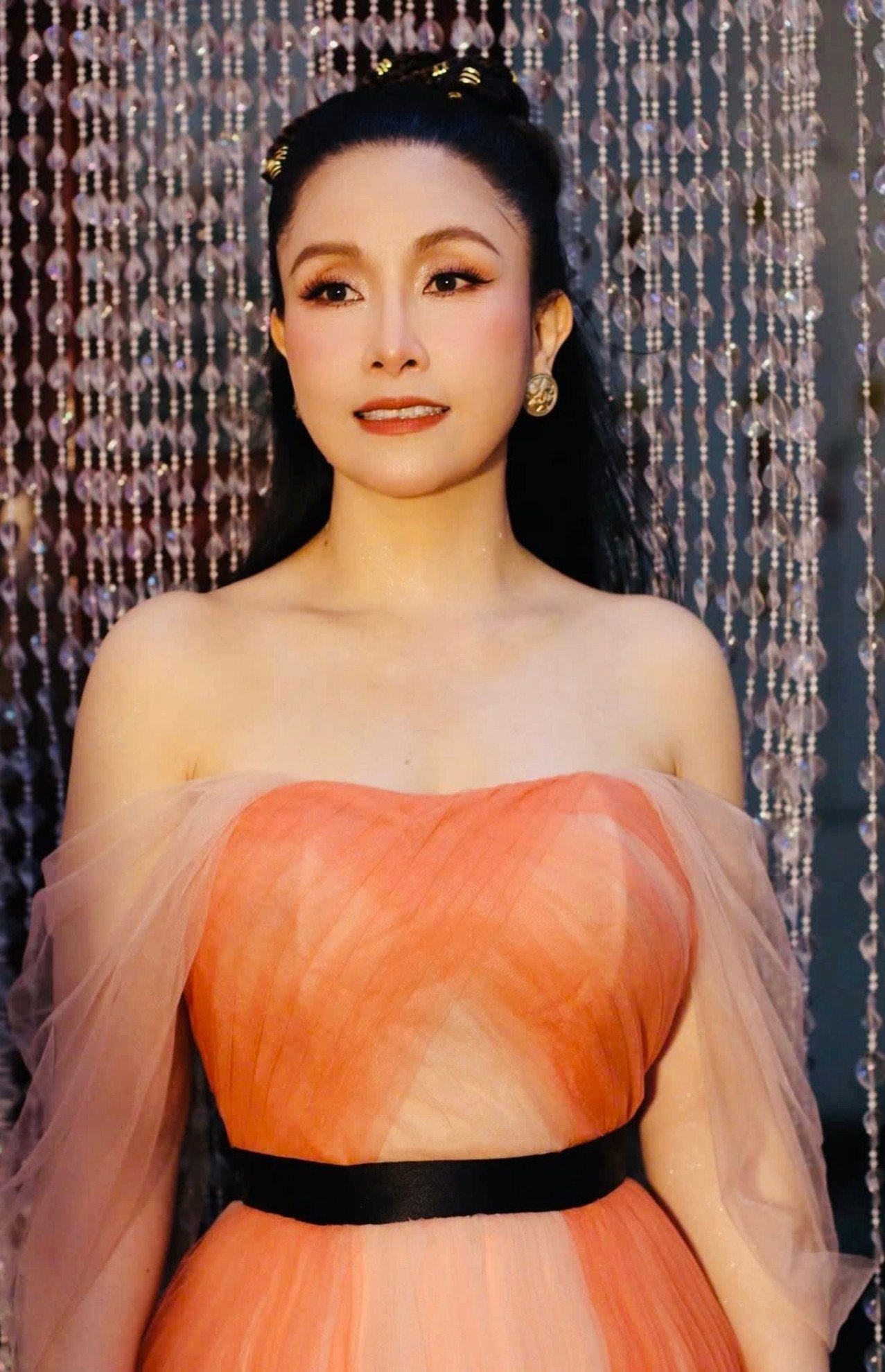 Kiều Oanh sống và làm nghề khép kín.&nbsp;