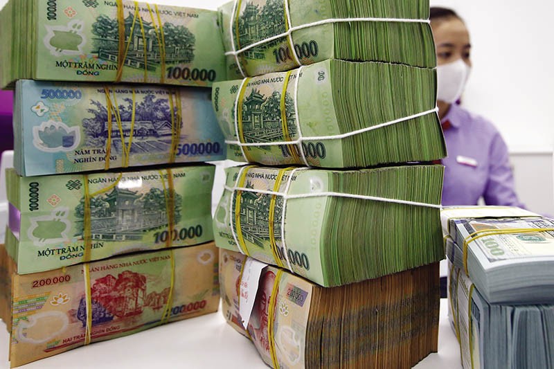 Ngân hàng đồng loạt tăng lãi suất huy động