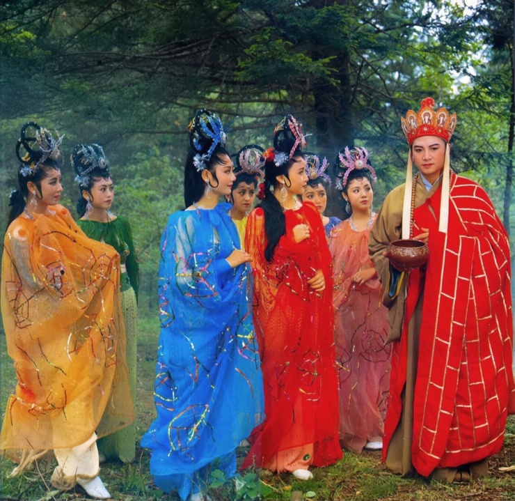 Trư Bát Giới (Mã Đức Hoa đóng) và 7 yêu nhện. Video: CCTV