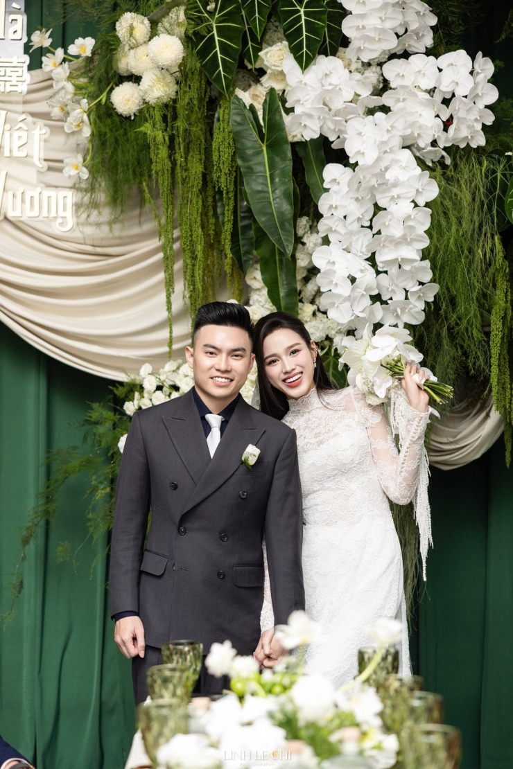 Đỗ Thị Hà và Viết Vương. 