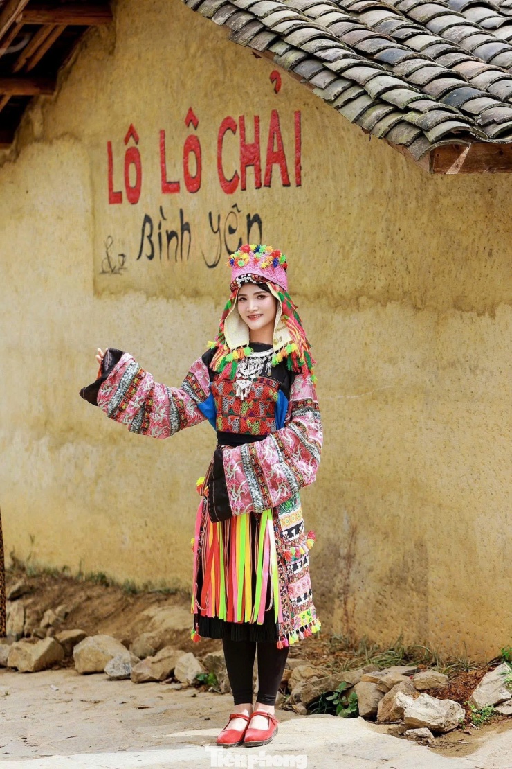 Đường kẹt cứng, khách sạn &#39;cháy&#39; phòng mùa hoa tam giác mạch - 7