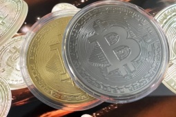 Bitcoin lao dốc không phanh: Thị trường tiền số sẽ ra sao?