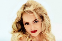 Sắc vóc 'Mỹ nhân đẹp nhất thế giới theo tỷ lệ vàng Hy Lạp'