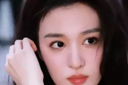 Vương Sở Nhiên khiến khán giả không nhận ra