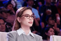 Cục trưởng Xuân Bắc ngồi ghế nóng giải thưởng đặc biệt cùng Hồ Ngọc Hà