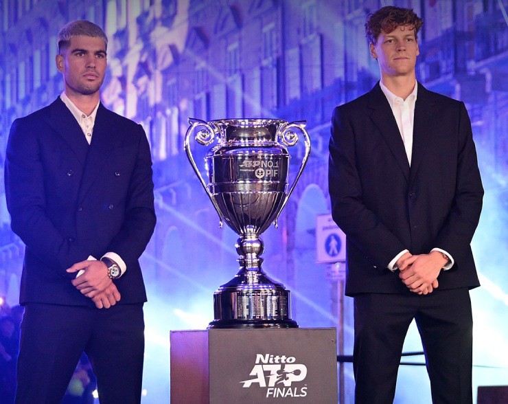 Sinner chúc mừng đại kình địch Alcaraz