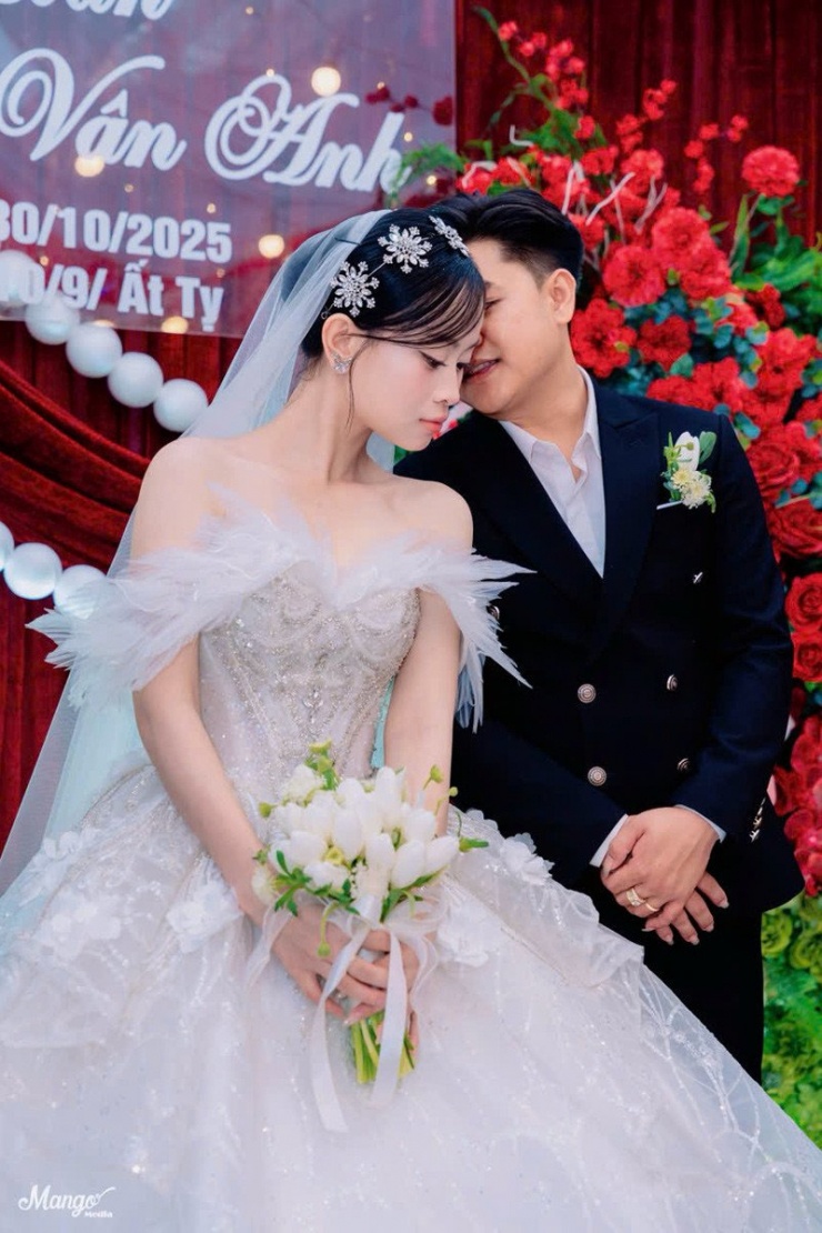 Cặp đôi có đám cưới vui và đáng nhớ 