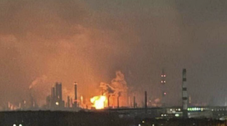 Giằng co giữ Pokrovsk, Ukraine tung đòn cắt đứt tuyến hậu cần Nga - 1